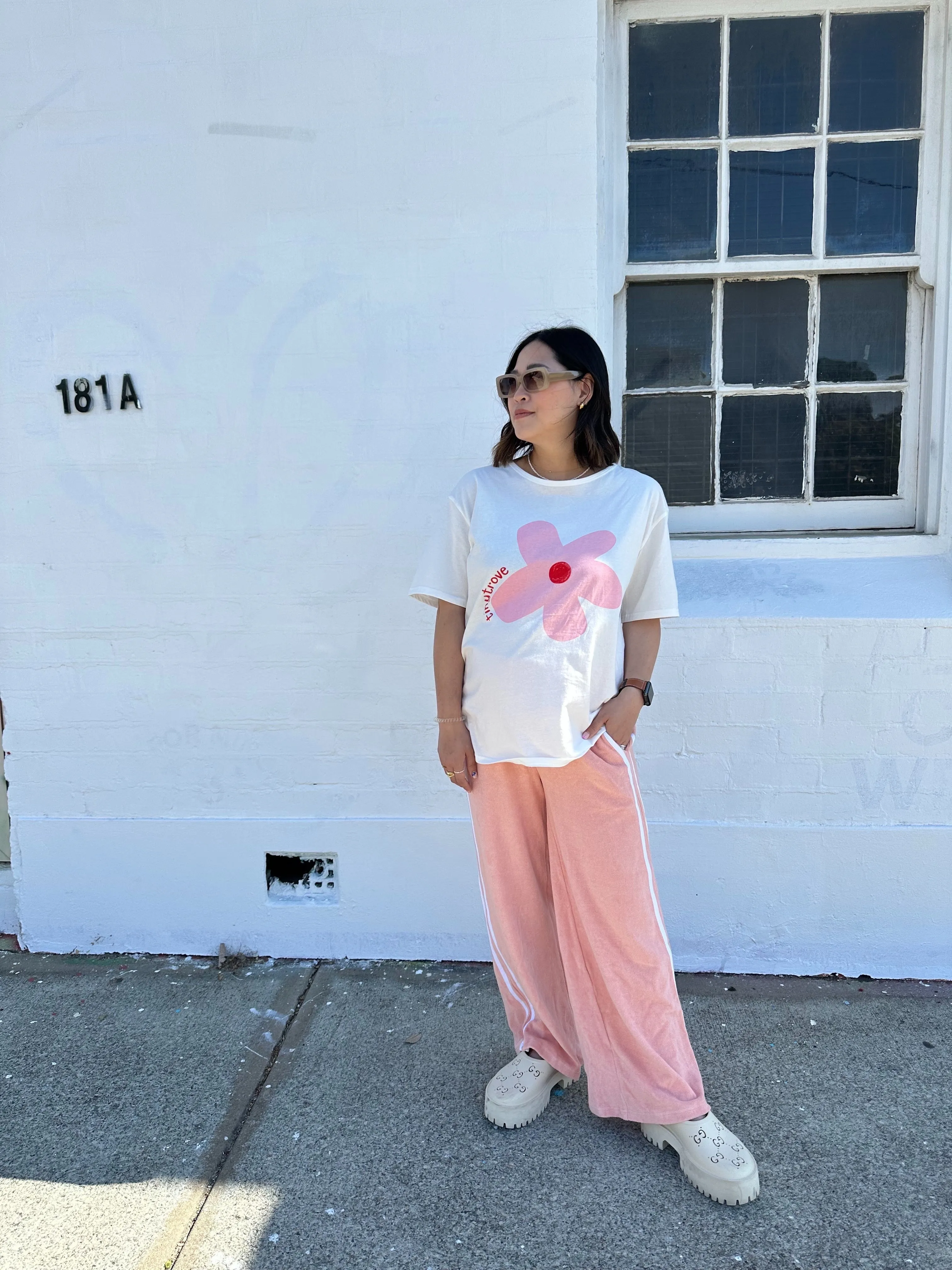 Adult Faye Relaxed Flower Tee - White/Pink