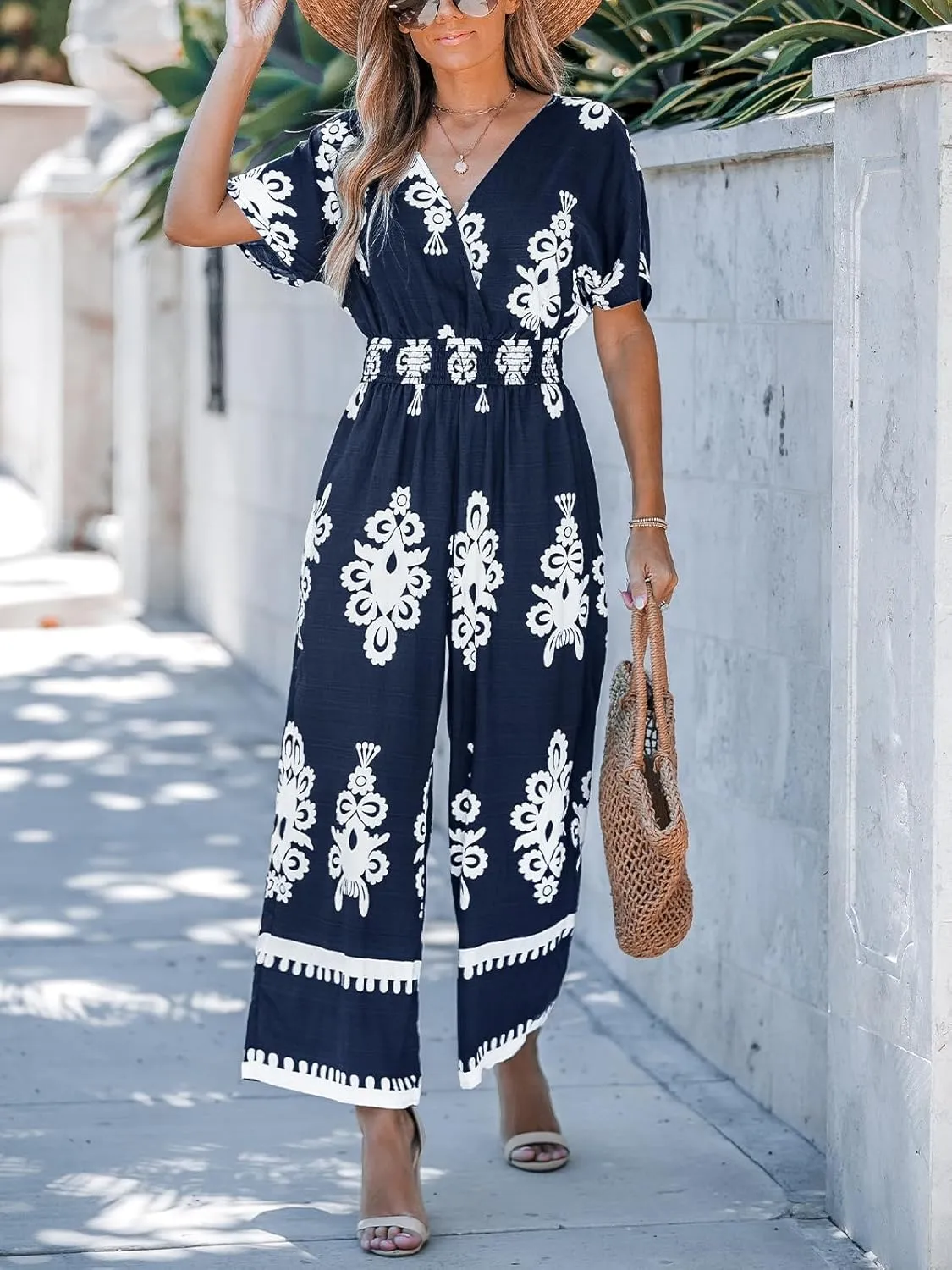 CUPSHE Women Paisley Summer Jumpsuits Beach Vacation V Neck Short Sleeve Smocked High Waist Wid Leg Jumpsuit with Pockets