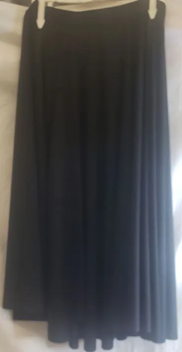 Docie -- Women's Pull-On Character Skirt