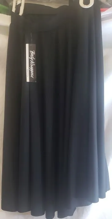 Docie -- Women's Pull-On Character Skirt