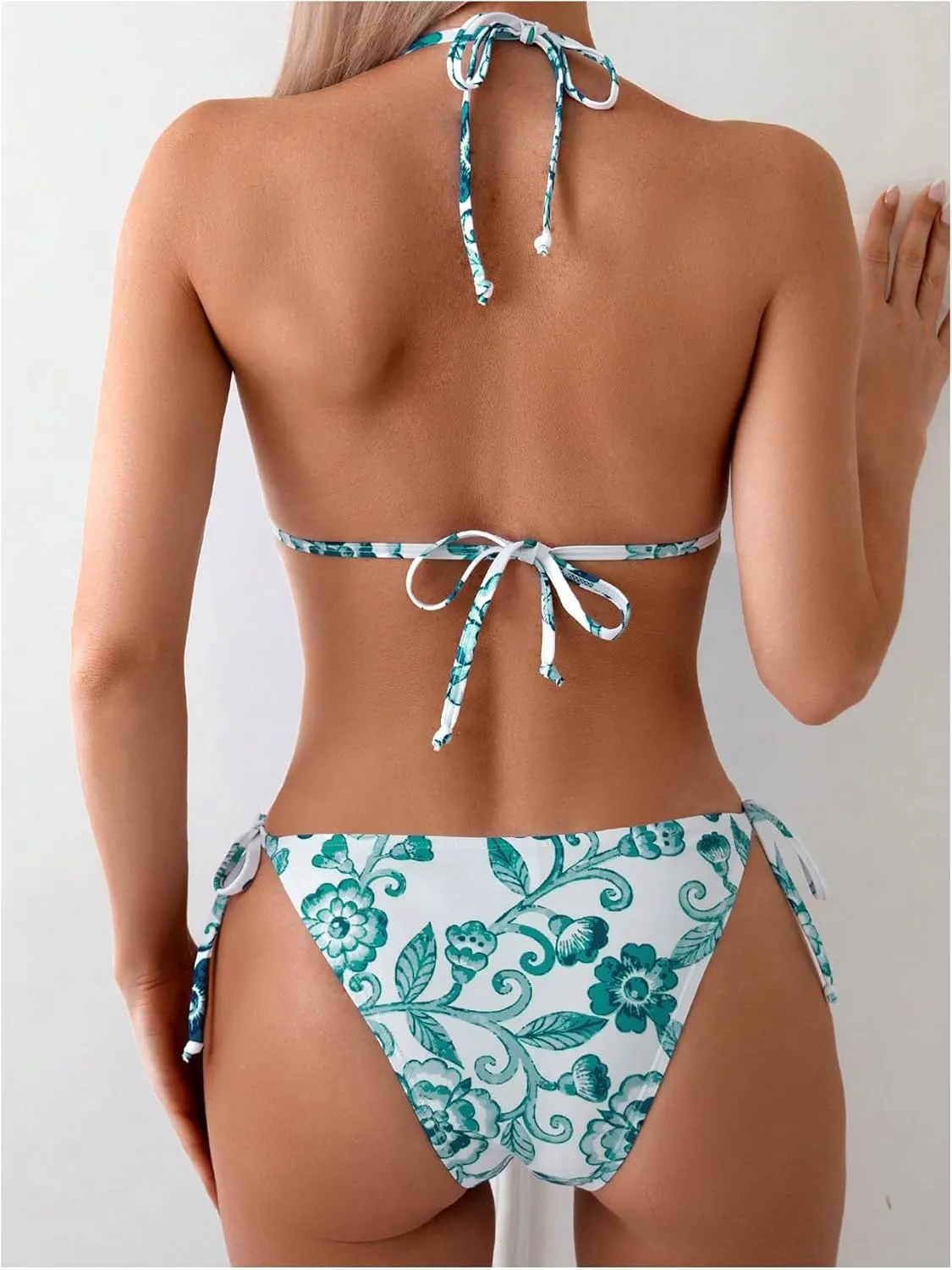 OYOANGLE Women's Floral Print Halter Neck One Piece Swimsuits Cut Out tie Backless Bathing Suit Beach Monokini