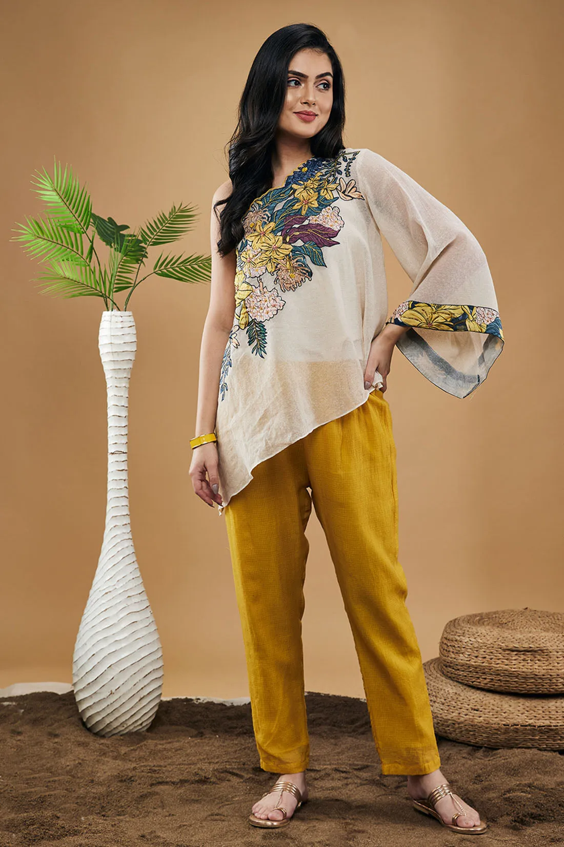 Zinnia Applique One-shoulder Top With Pants